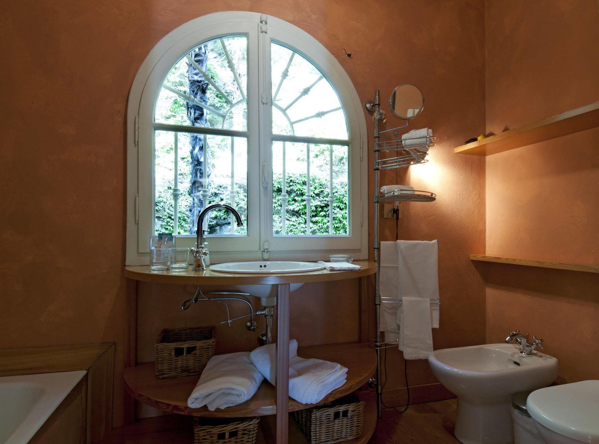 Villa Nina Relais Boutique B&B Carate Urio Eksteriør bilde